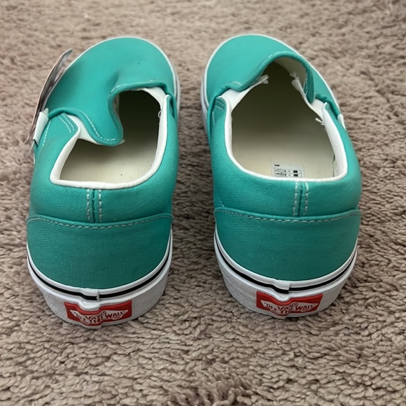 Classic Slip On Vans - Picture 3 of 4